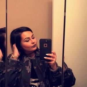 Meet your Posher, Brittney